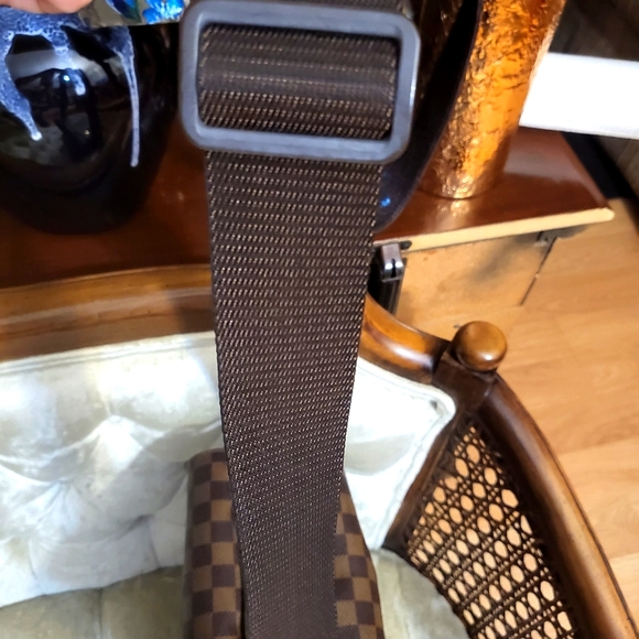 (SOLD)Authentic Louis Vuitton Damier Ebene Structured Naviglio UniseX bag - Picture 8 of 13